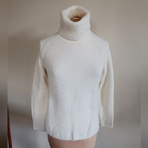 N/A. EUC Madewell Turtleneck Sweater Small Mercer Oversized Boxy Ivory